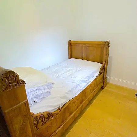La Maison D'emile بيت للعطل *